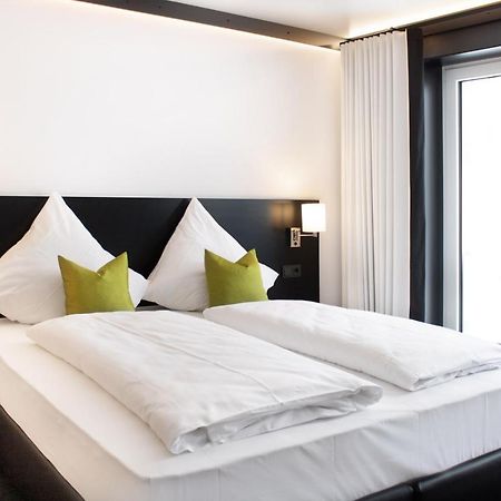 Blb Hotel By Wmm Hotels ブラウボイレン エクステリア 写真